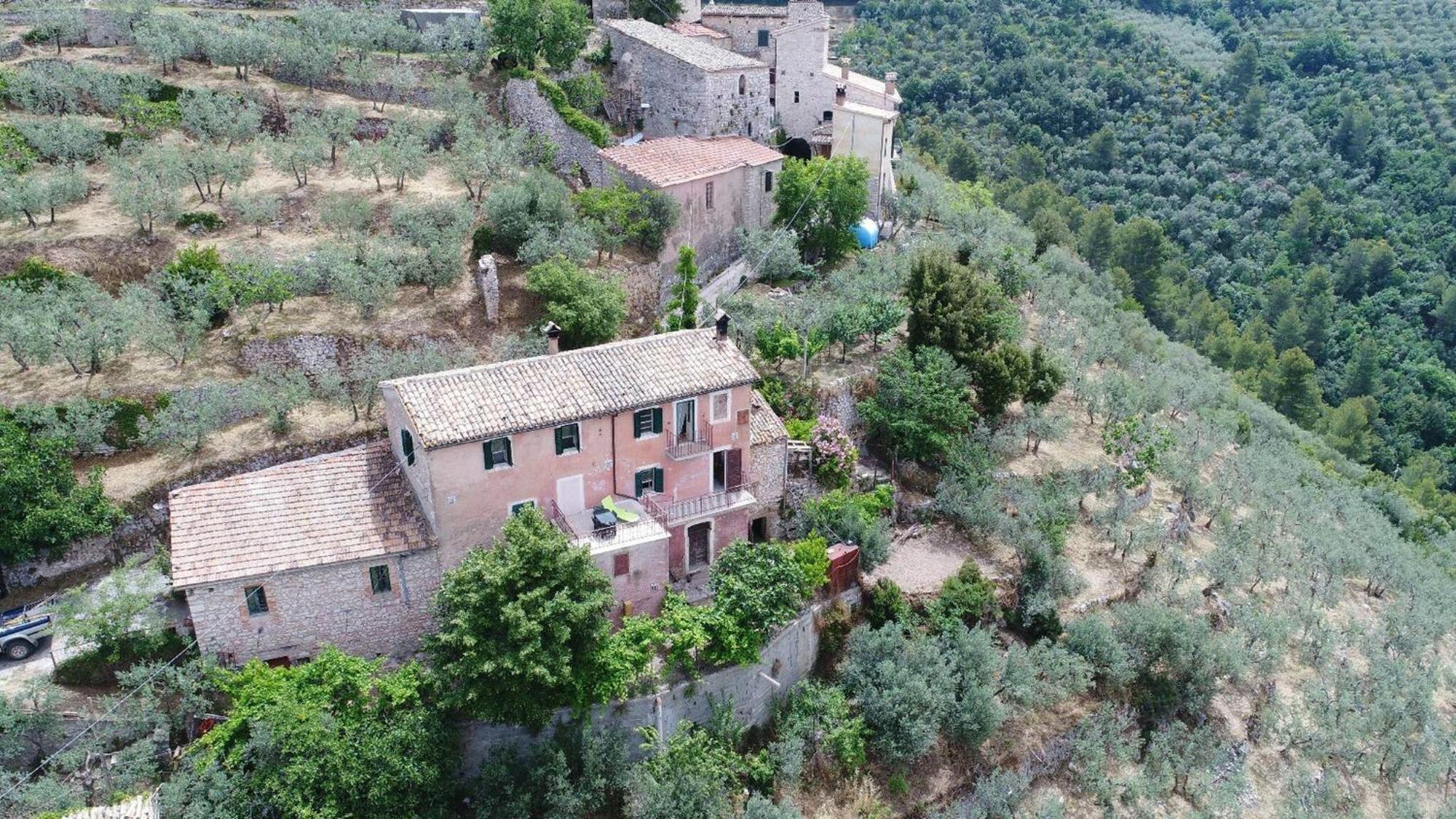 Villa Rurale Nei Pressi Castello Campello sul Clitunno Zewnętrze zdjęcie