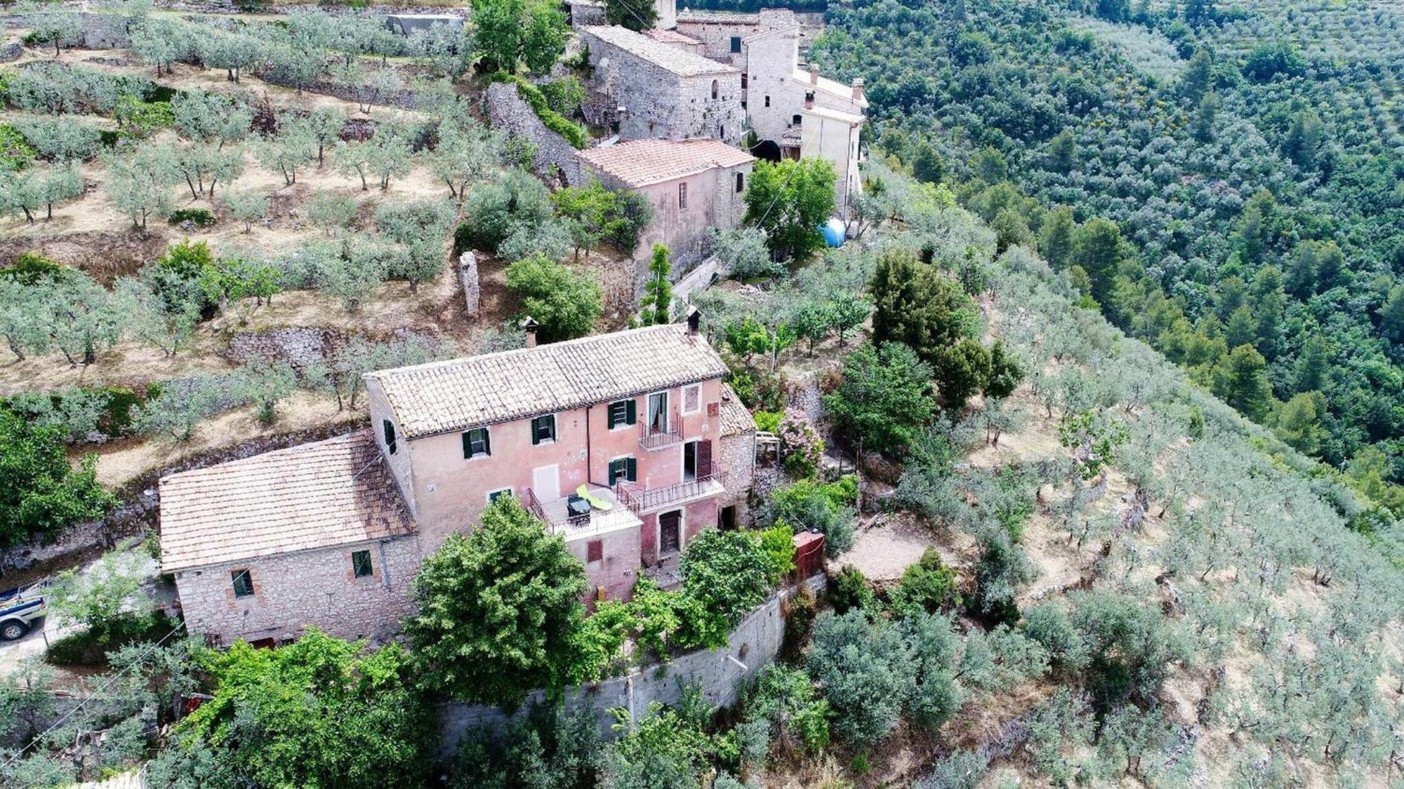 Villa Rurale Nei Pressi Castello Campello sul Clitunno Zewnętrze zdjęcie