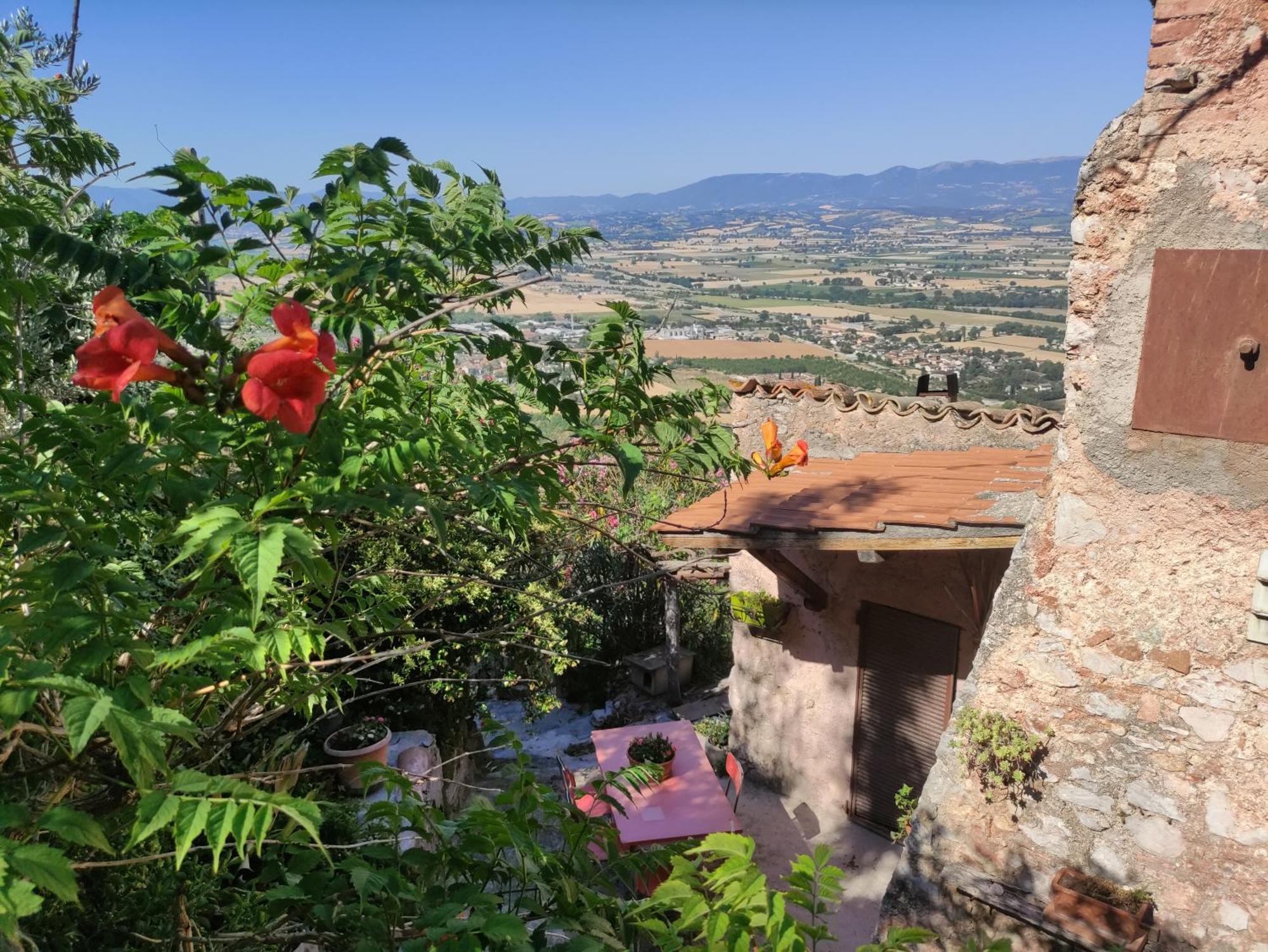 Villa Rurale Nei Pressi Castello Campello sul Clitunno Zewnętrze zdjęcie